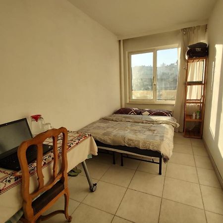 Private Room In An Appartment -Near To Brussel Central With Lift - Not A Hotel מראה חיצוני תמונה